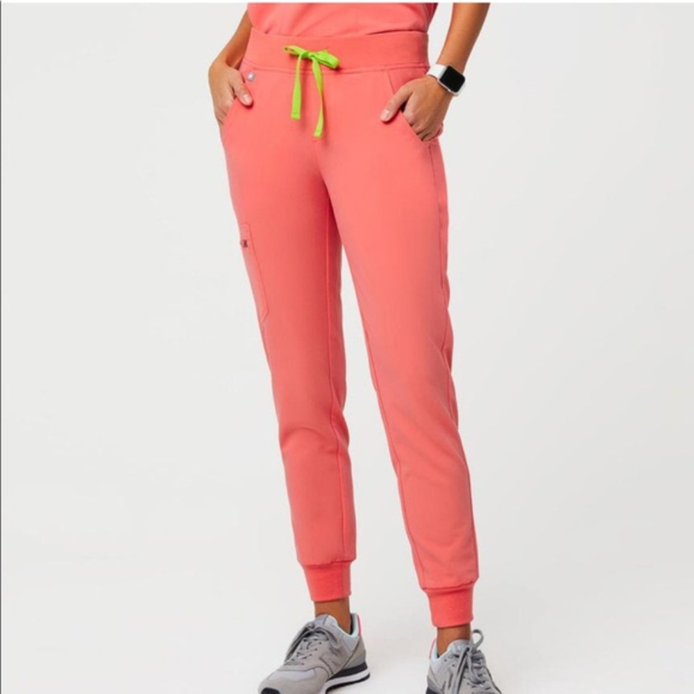 Figs Hot Coral Zamora TALL